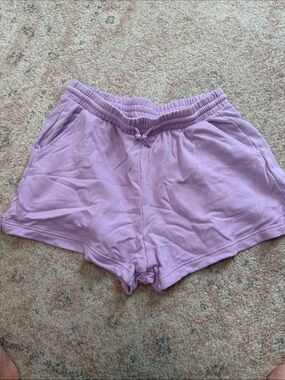 Old Navy Purple Cotton-Blend Women's Lounge Shorts with pockets. Size M